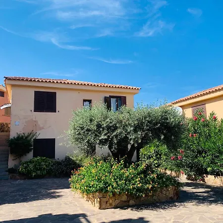 Casa Luna Costa Smeralda 50 M Zum Apartment *